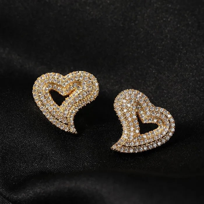 Hollow Heart Stud Earrings VVS Jewelry Earrings