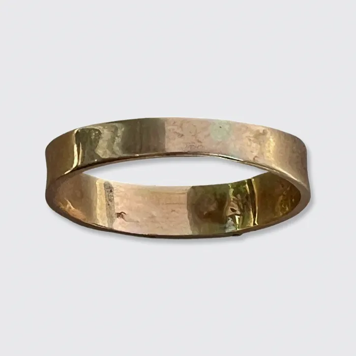 Victorian Memorial Ring with Locked Compartment 21stfinds Rings