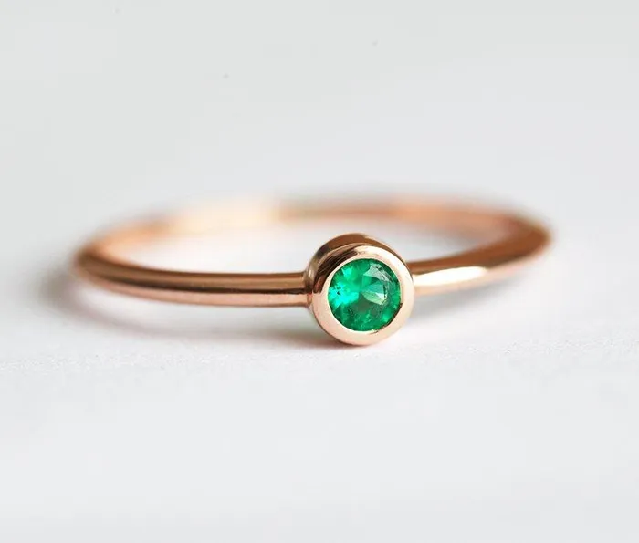 Alianna Emerald Ring Capucinne Rings