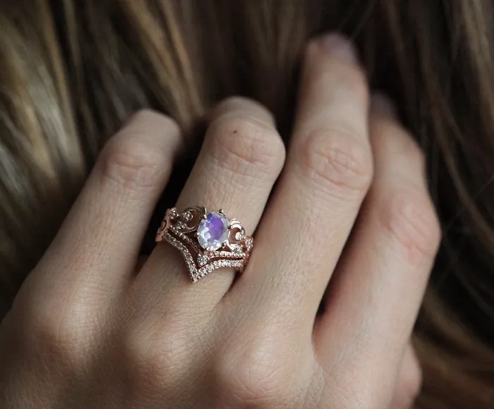Naira Vintage Rainbow Moonstone Engagement Ring With capucinne Rings