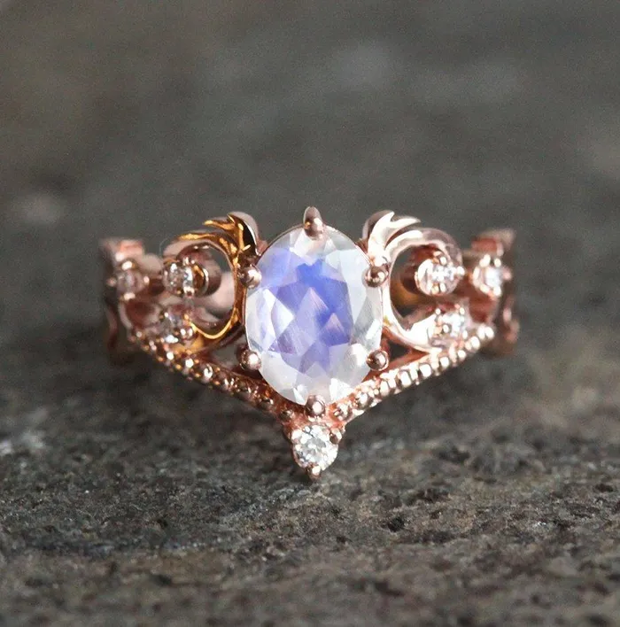 Naira Vintage Rainbow Moonstone Engagement Ring With capucinne Rings