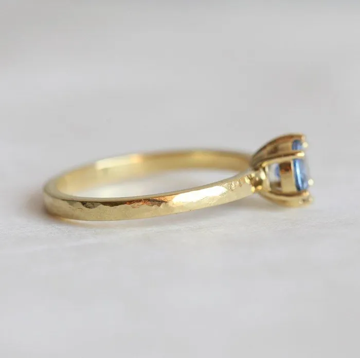 Rings Capucinne Mollie Blue Sapphire Ring